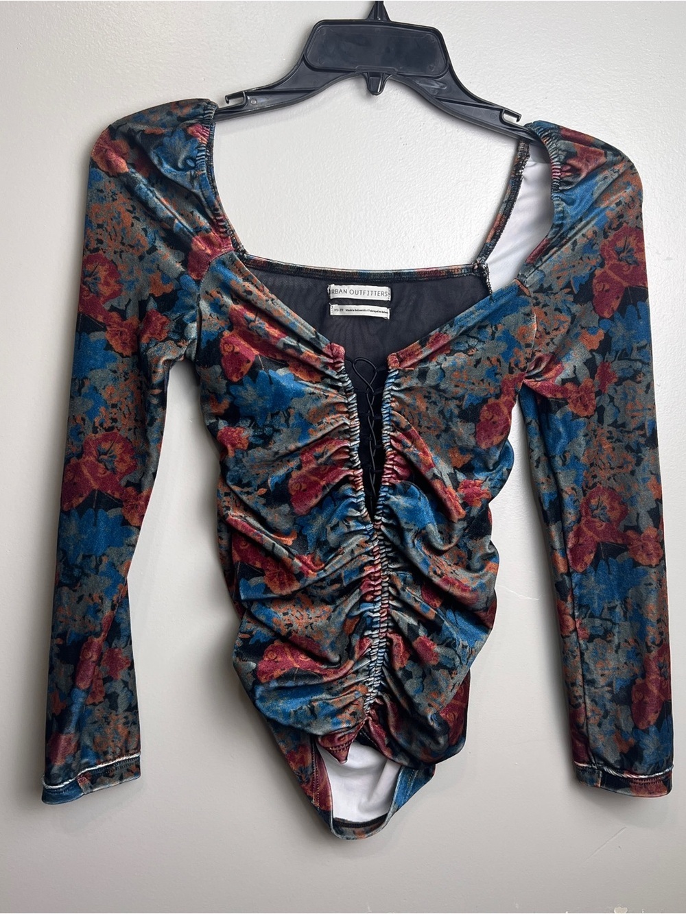 Urban Outfitters Georgia Velvet Ruched Lace-Up Top Multicolor Size XS, EUC